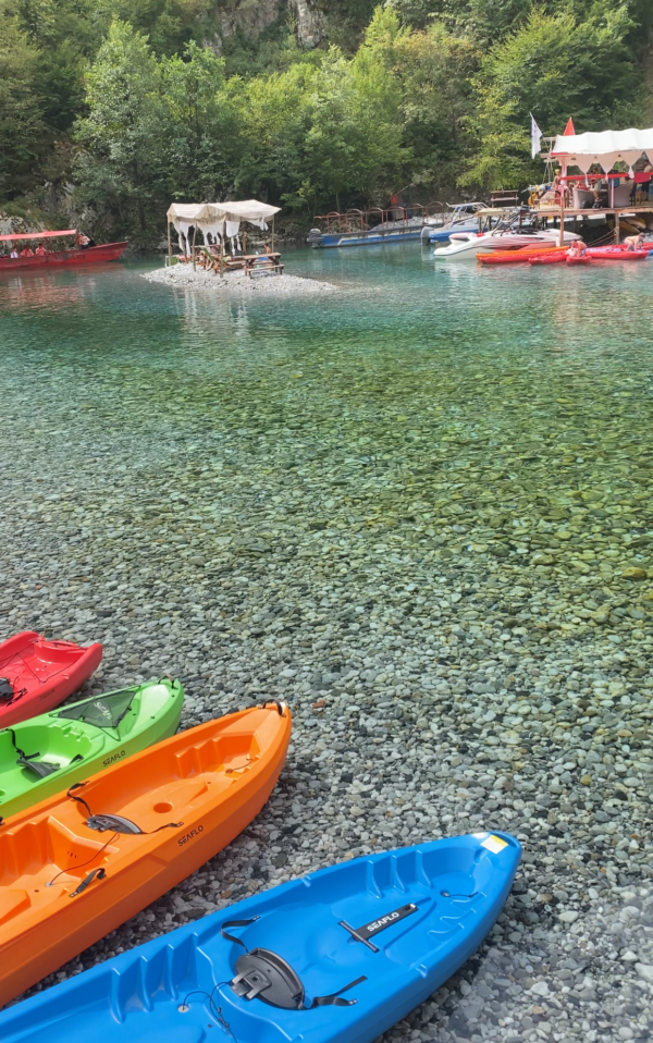 small kayaks in shala river