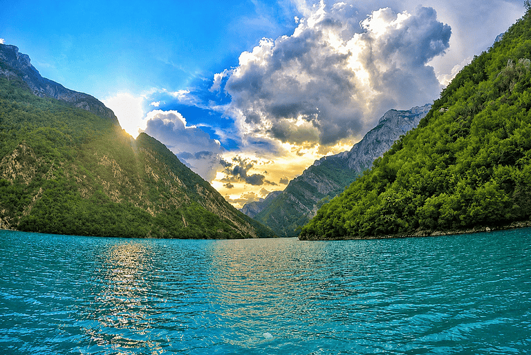 Komani lake 1-day tour